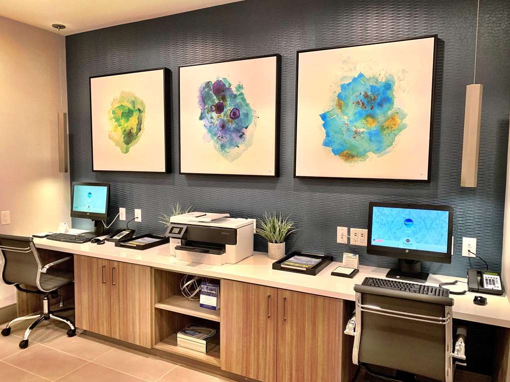 Best Western Premier Hotel At Fisher'S Landing Vancouver Facilidades foto